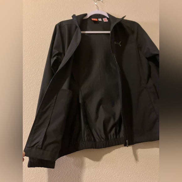 PUMA Black Windbreaker/Running Jacket - Picture 5 of 8